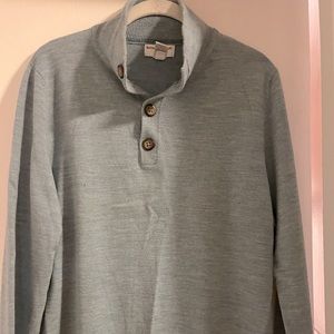 Banana Republic men’s 4-button 100% merino wool sweater